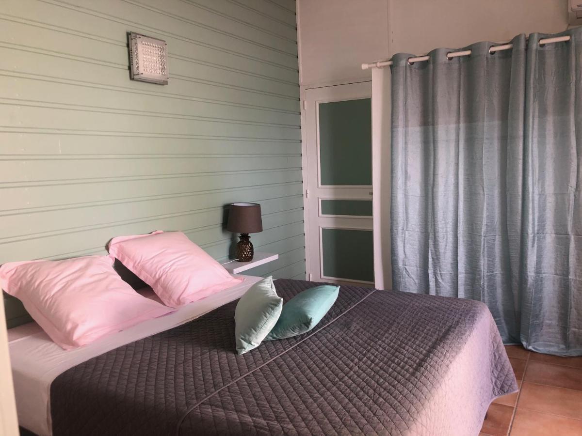 Desir Tropical Bed & Breakfast Сен Франсоа Екстериор снимка